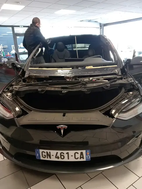 tesla-chateauneuf-les-martigues